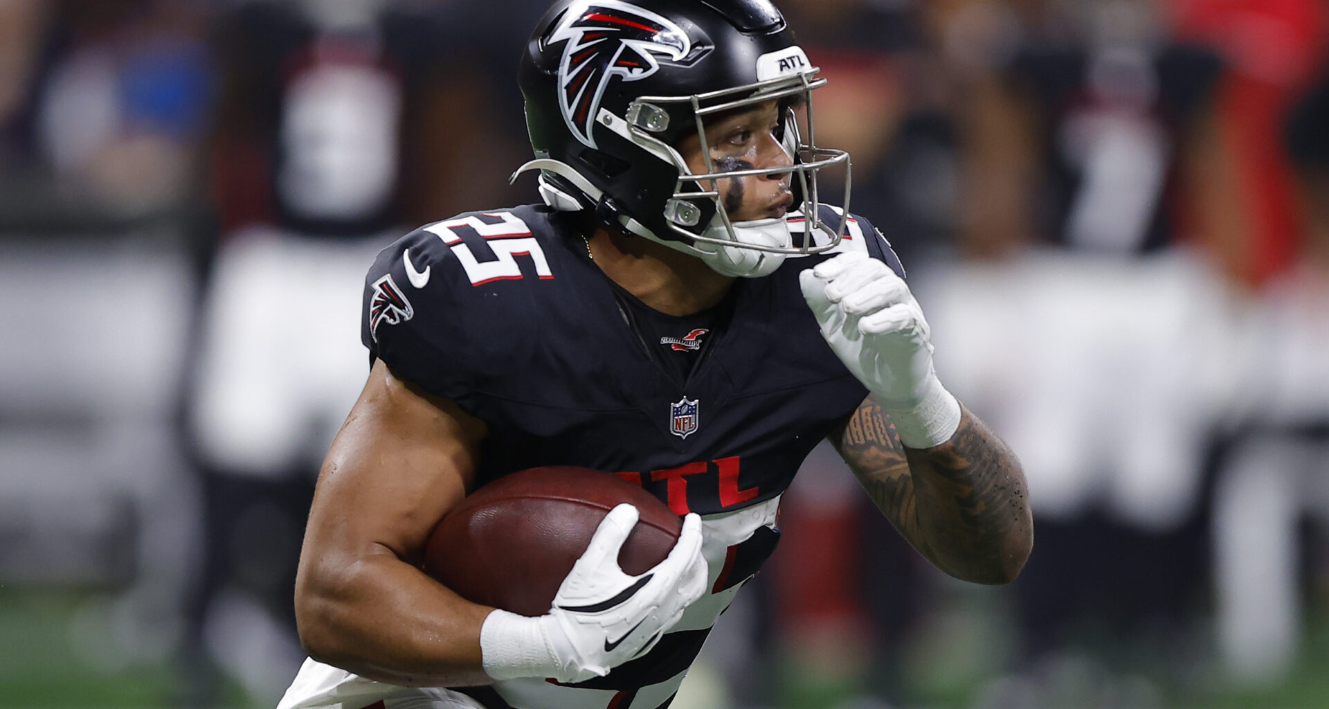 Broncos Identified as Fit for Productive 4.3 YPC Running Back