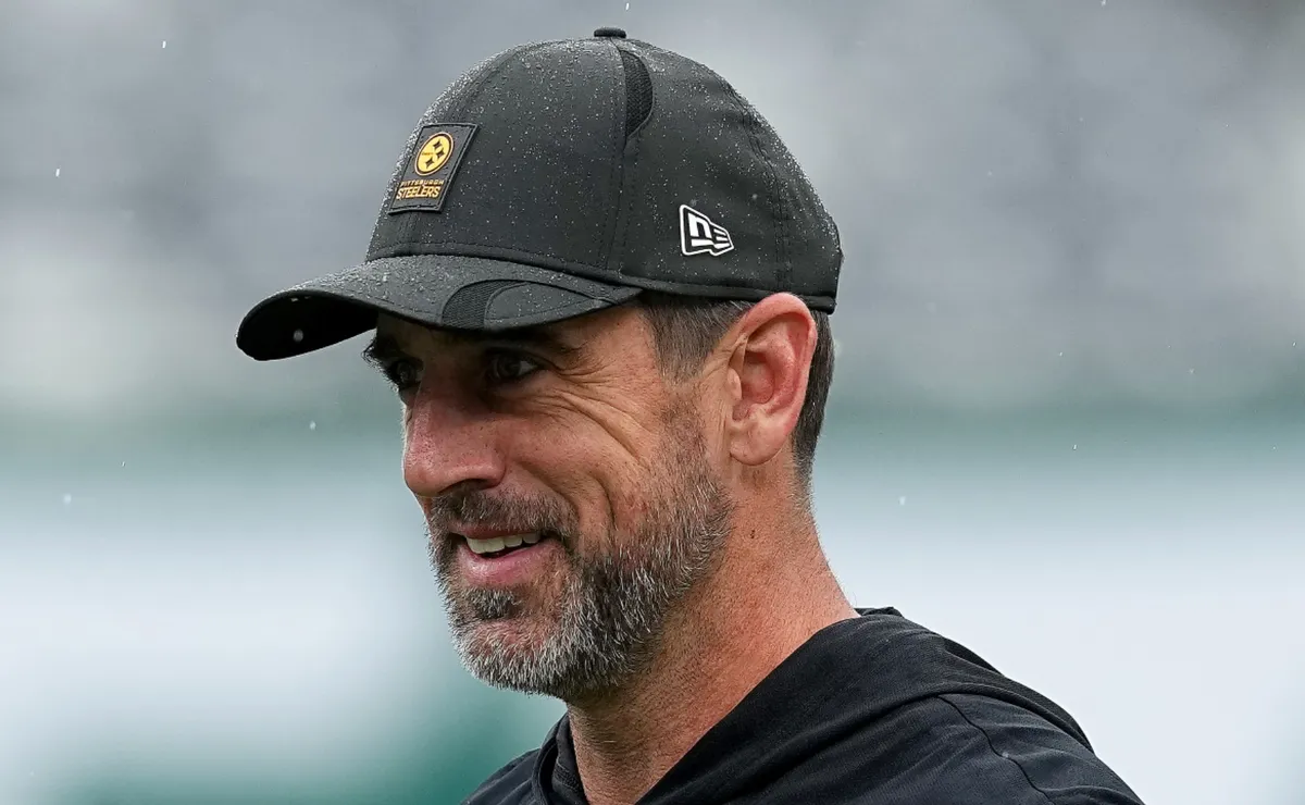 Aaron Rodgers teammate clarifies retirement controversy with Steelers