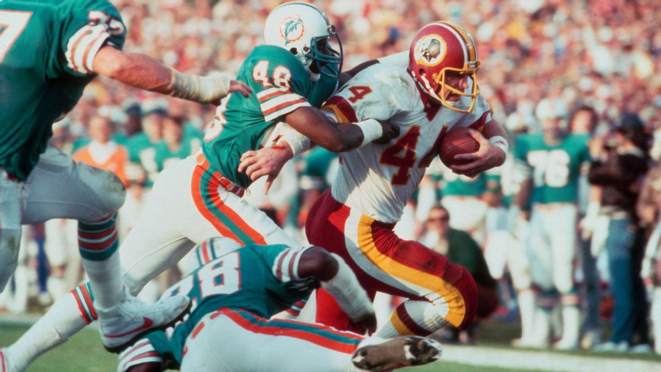 'Selling Sunset' star pays $470K for HOF-er John Riggins' Super Bowl jersey