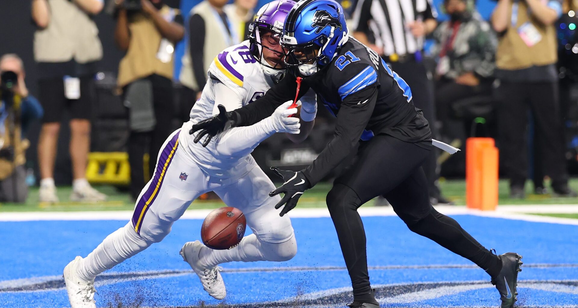 Jets Linked to Lions DB Amik Robertson Ahead of Free Agency