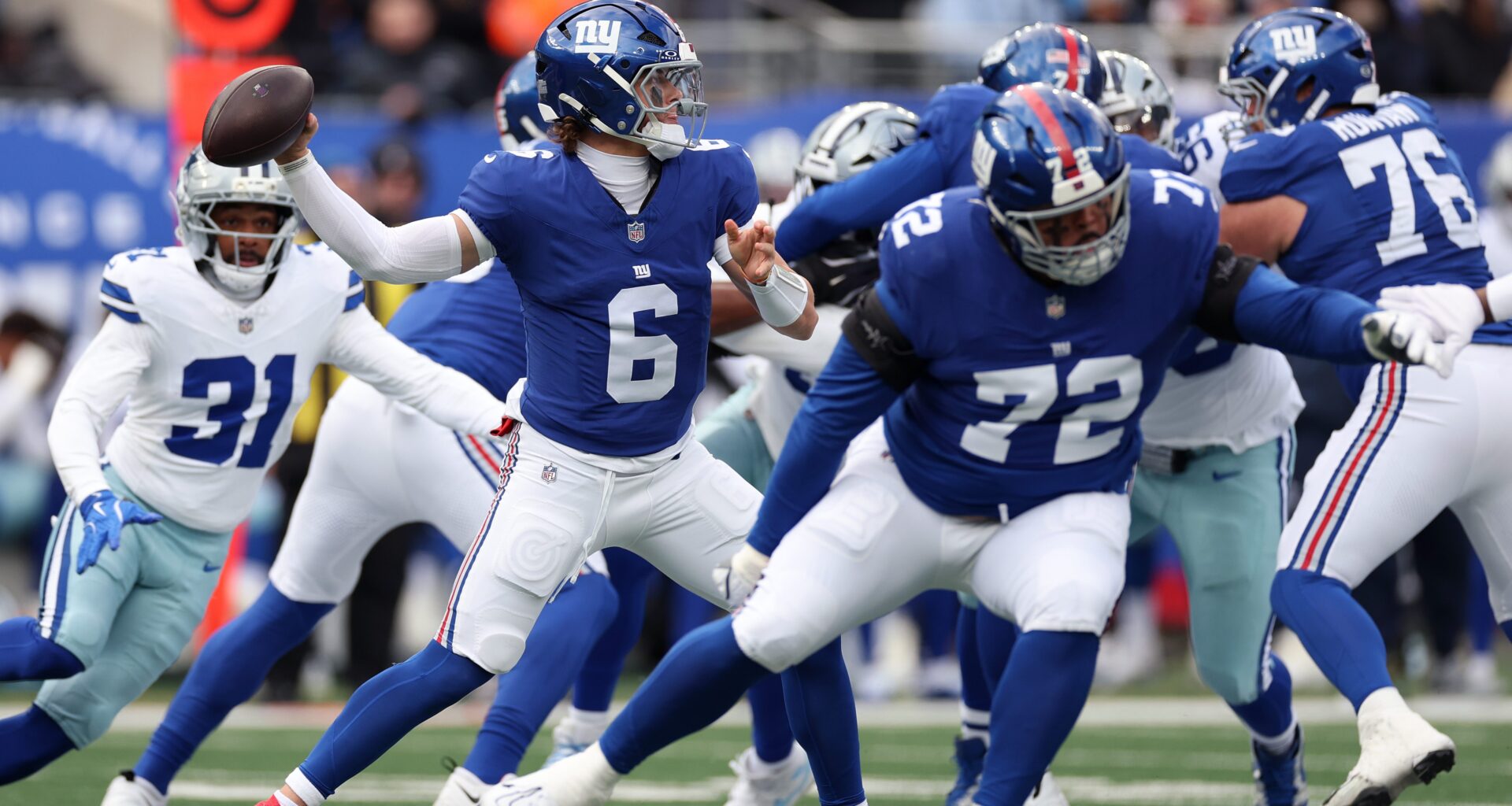 Giants 'Worst-Case Scenario' Falls on Massive OL Question
