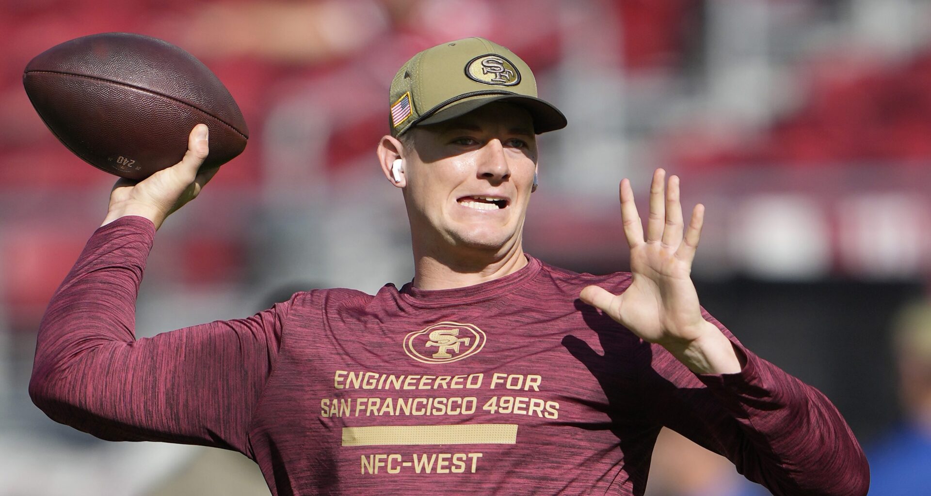 $19 Million QB 'Favorite' to Challenge Browns' Shedeur Sanders