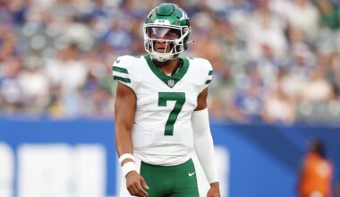 Jets Predicted to Cut QB Justin Fields After Disaster Season