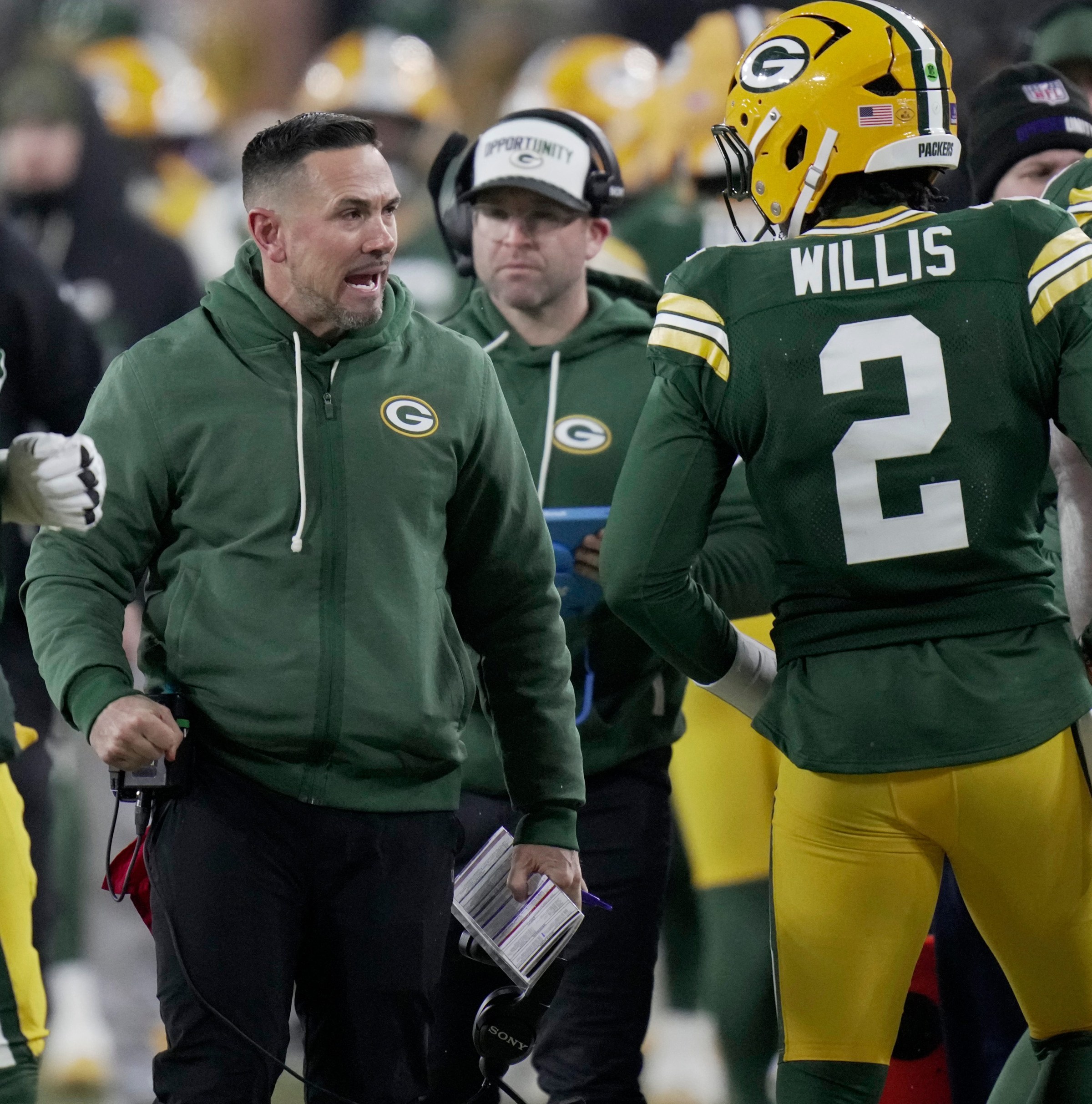 Daily Dawg Chow 2/12; what QB might the Browns go after this offseason?