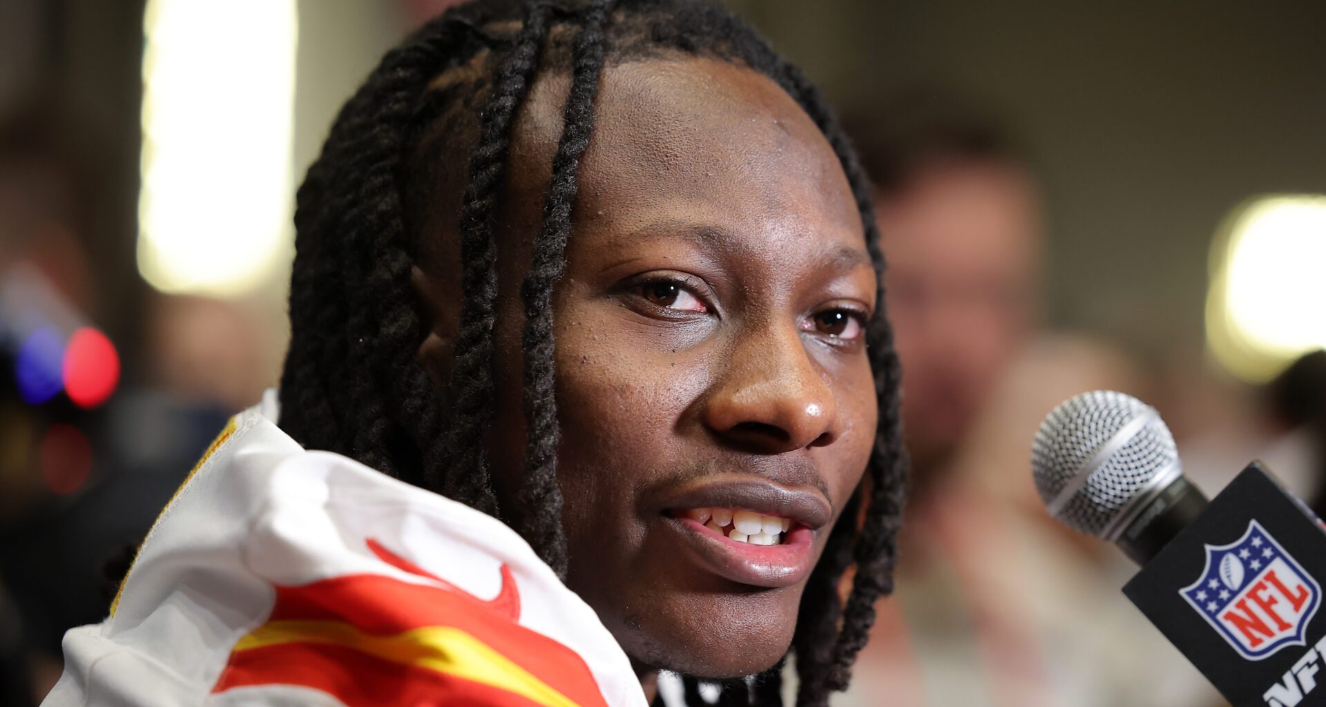 WR Hollywood Brown Teases Reunion With Baltimore Ravens