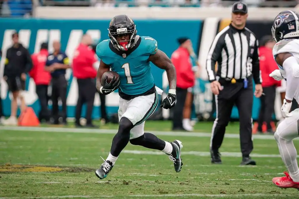 Kansas City Chiefs Sign Travis Etienne In Epic NFL Free Agent Idea