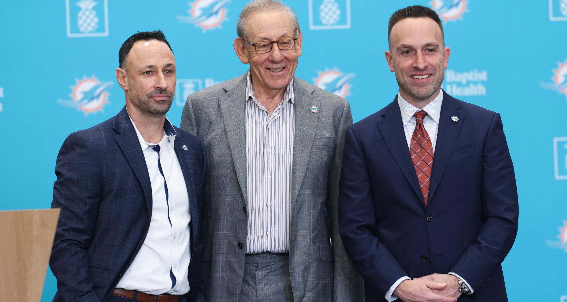 Dolphins Exploring Trade of All-Pro Player as NFL Free Agency Nears