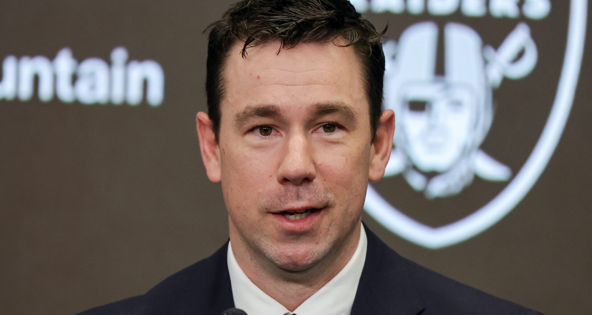 Raiders HC Klint Kubiak Receives Compelling Offensive Line Take