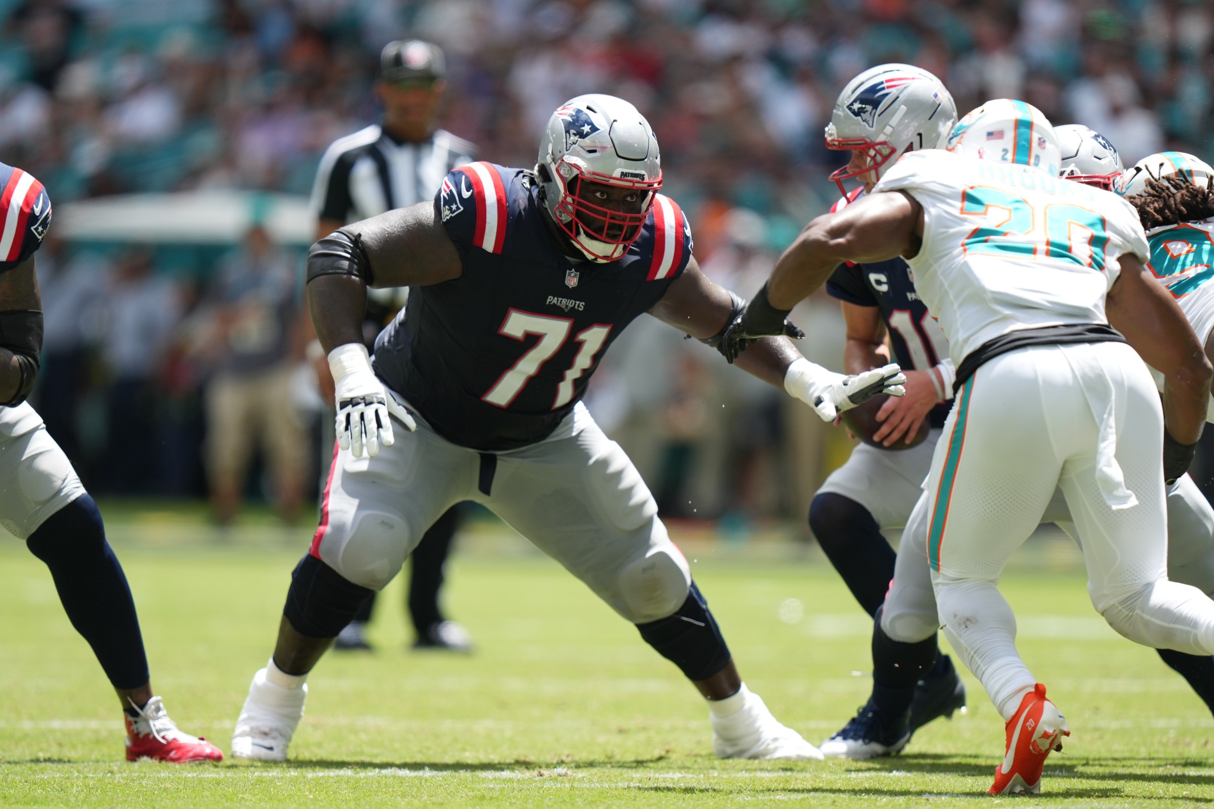 Patriots links 2/18/26: Pats punch list: Extend Gonzalez, fortify OL