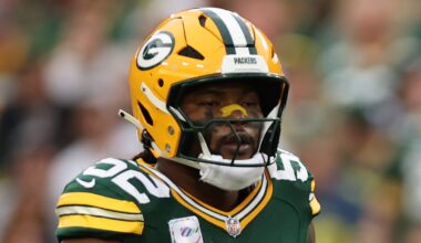 Bears Free Agent Pitch Lands Rivals' Predicted Cap-Casualty