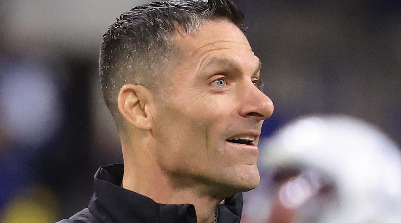 Texans Sign Ex-49ers, Panthers C Jarrett Kingston to Roster