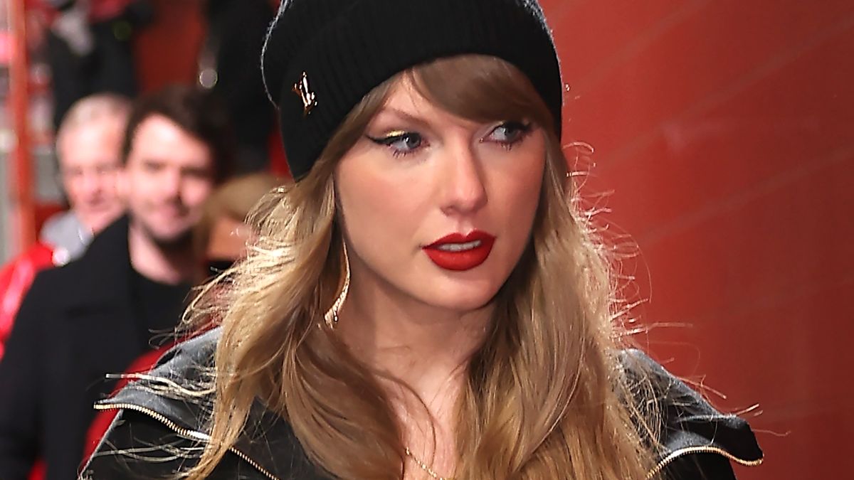 Taylor Swift Sends Ex-Boyfriend Message as Travis Kelce Wedding Nears