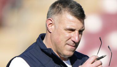 Patriots Mike Vrabel Sends Message on A.J. Brown Trade Chance