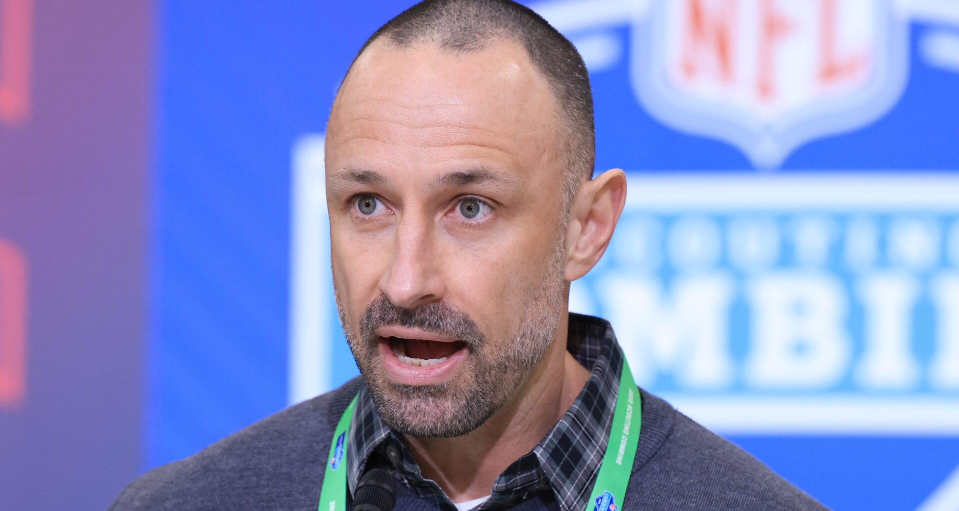 Dolphins GM Encouraged to Trade For Ex-1st Round QB