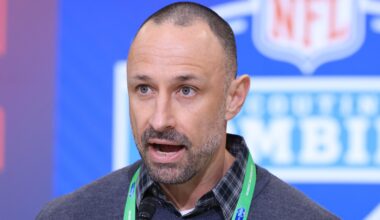 Dolphins GM Encouraged to Trade For Ex-1st Round QB