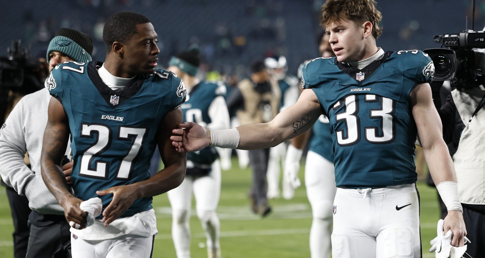 Eagles' All-Pro Duo Predicted to 'Reset Market' With New Contracts
