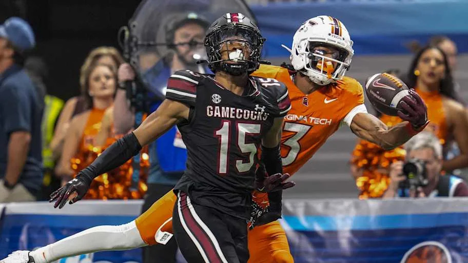 South Carolina Gamecocks defensive back Brandon Ciss