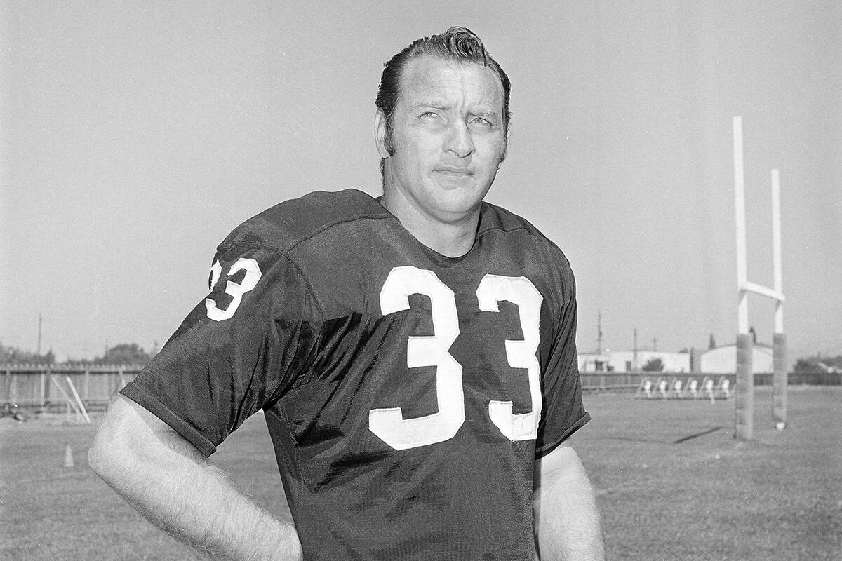 Billy Cannon, Sr. tight end for the Oakland Raiders, Aug. 15, 1970. (AP Photo/Lennox McLendon)