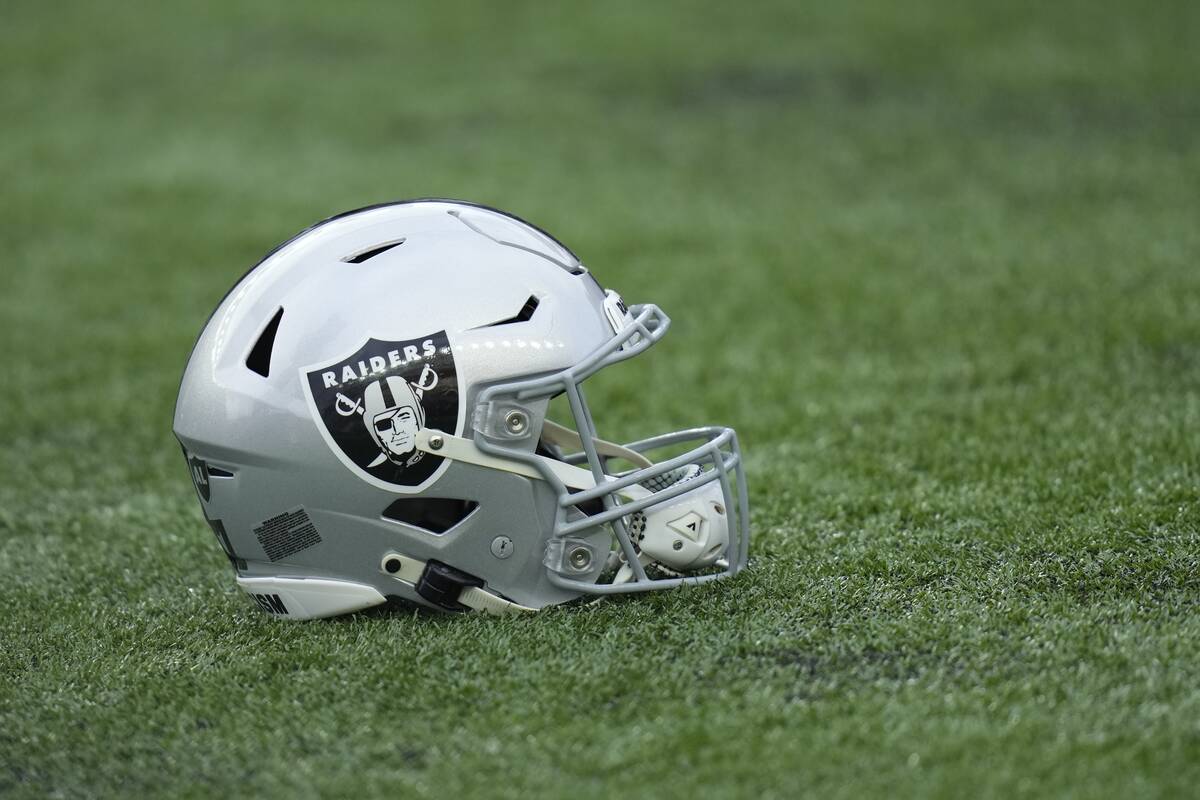 Las Vegas Raiders add Travis Smith to Klint Kubiak’s staff | Raiders News