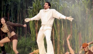 Patriots v Seahawks score, half-time show updates