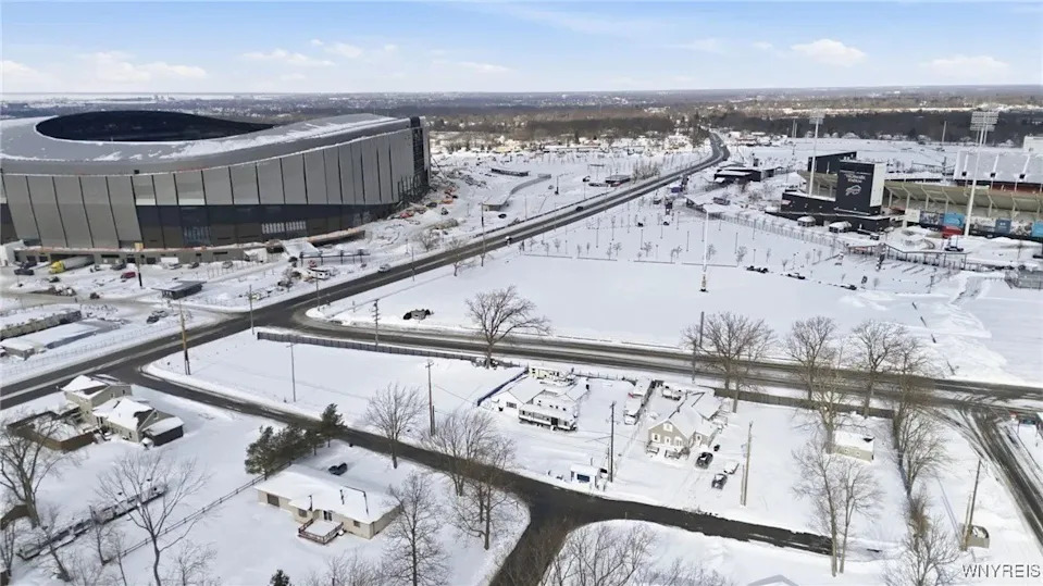 Along with two other homes, the property sits between the practice facility and new stadium. <span class="image-credit">(Realtor.com)</span>