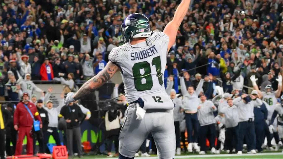 Seahawks' Eric Saubert making the game-winning catch versus the Rams in Week 16.