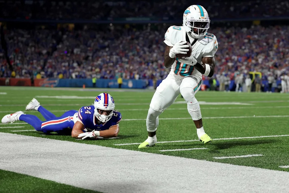 Tyreek Hill catches a touchdown pass during the Dolphins’ September 2025 game against the Bills. Getty Images
