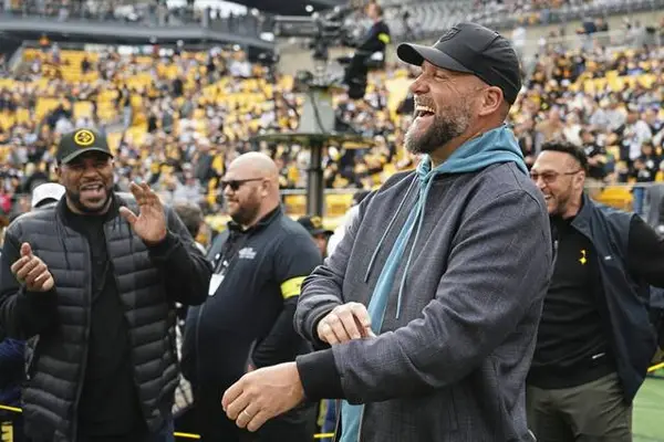 Ex-Steelers QB Ben Roethlisberger discusses personal ‘transformation,’ avoids podcast feud with Joey Porter Sr.