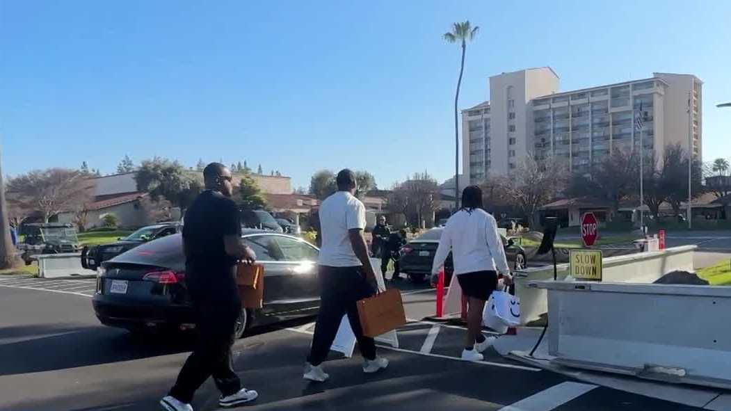 Patriots regroup during off day before Super Bowl 60