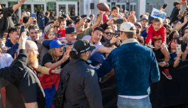 NFL Legend Tom Brady's Warm Welcome in Sacramento Heralds Growing Popularity of Collectible Cards