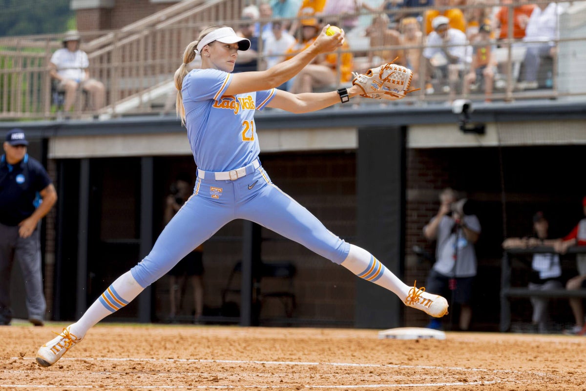 College softball power rankings: Tennessee jumps to the top after big weekend