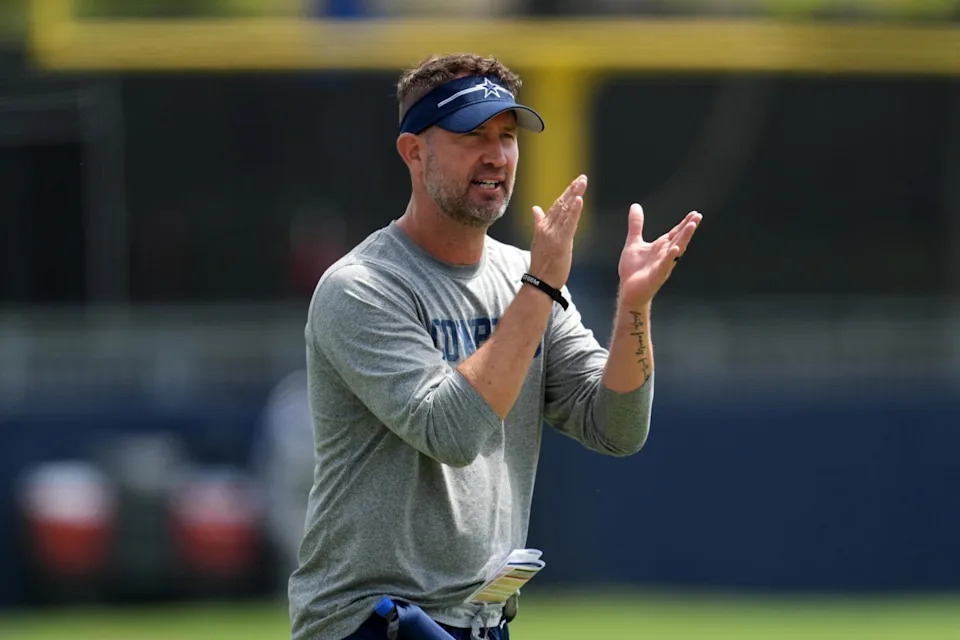 Jul 29, 2023; Oxnard, CA, USA; Dallas Cowboys offensive coordinator Brian Schottenheimer during training camp at the River Ridge Fields. Mandatory Credit: Kirby Lee-Imagn Images© Kirby Lee-Imagn Images