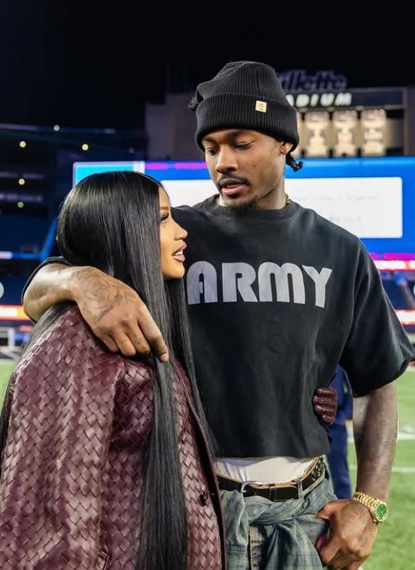 50 Cent Fires Back at Stefon Diggs With Brutal ‘You Lost the B— and the Super Bowl’ Troll After Cardi B Split Rumors