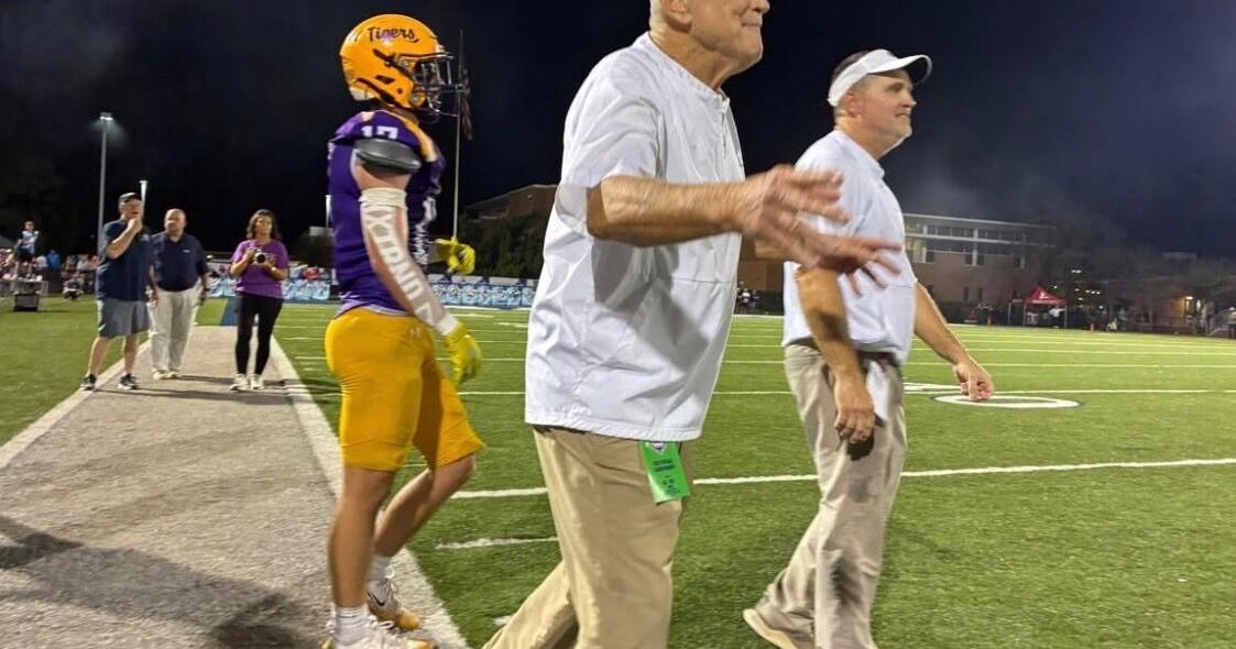 Hurst steps down as football coach at Centreville Academy | Football