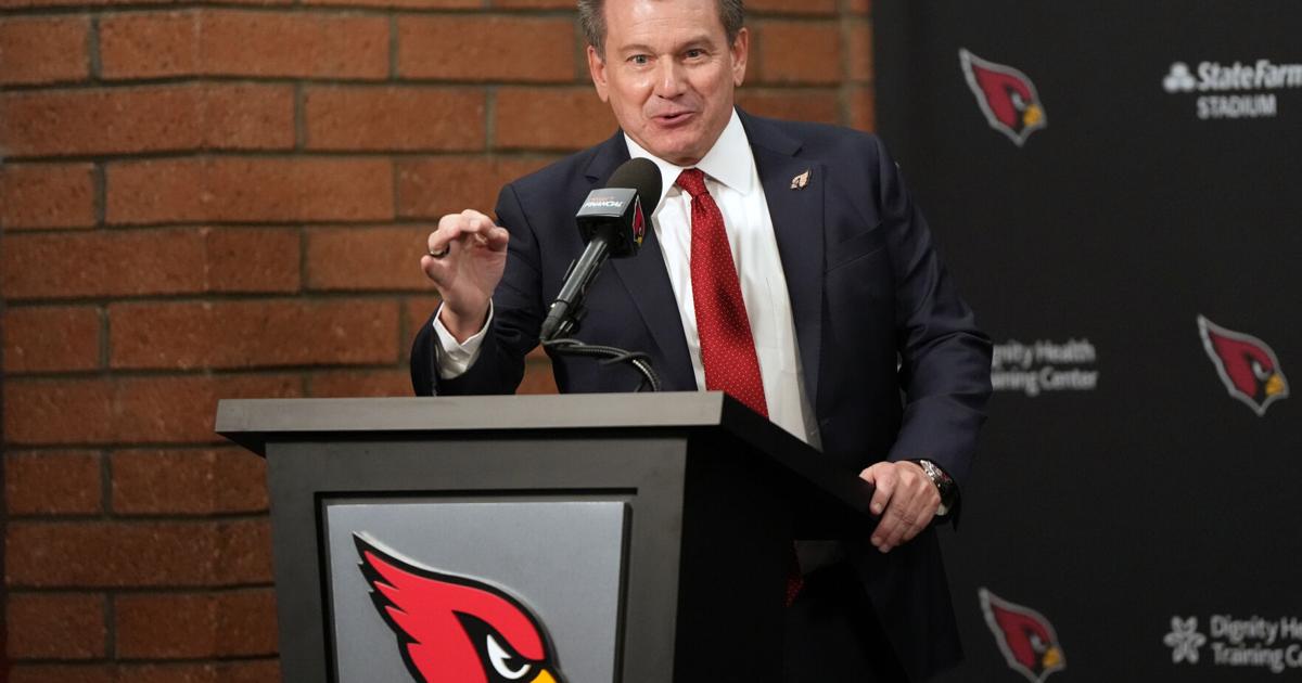 Mike LeFleur keeps 10 holdovers on Cardinals staff, including defensive coordinator Nick Rallis | National Sports