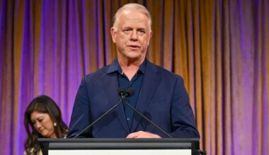 Old Super Bowl QB Tells Trump-Opposing Winter Olympians To ‘Pipe Down’