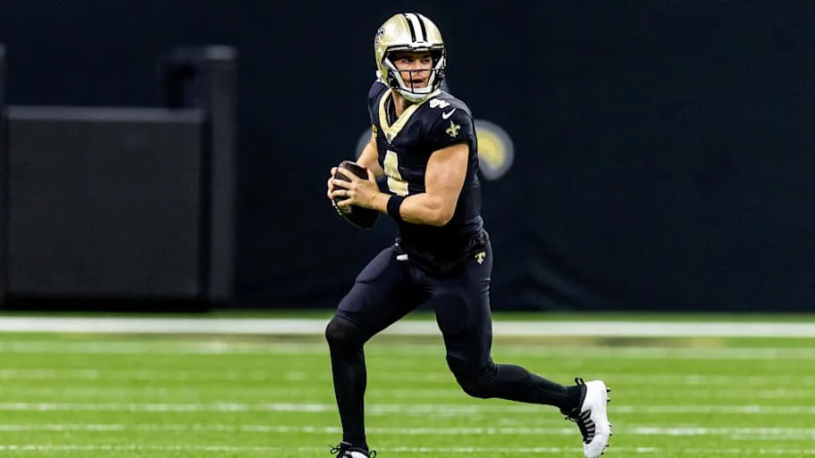 New Orleans Saints quarterback Derek Carr