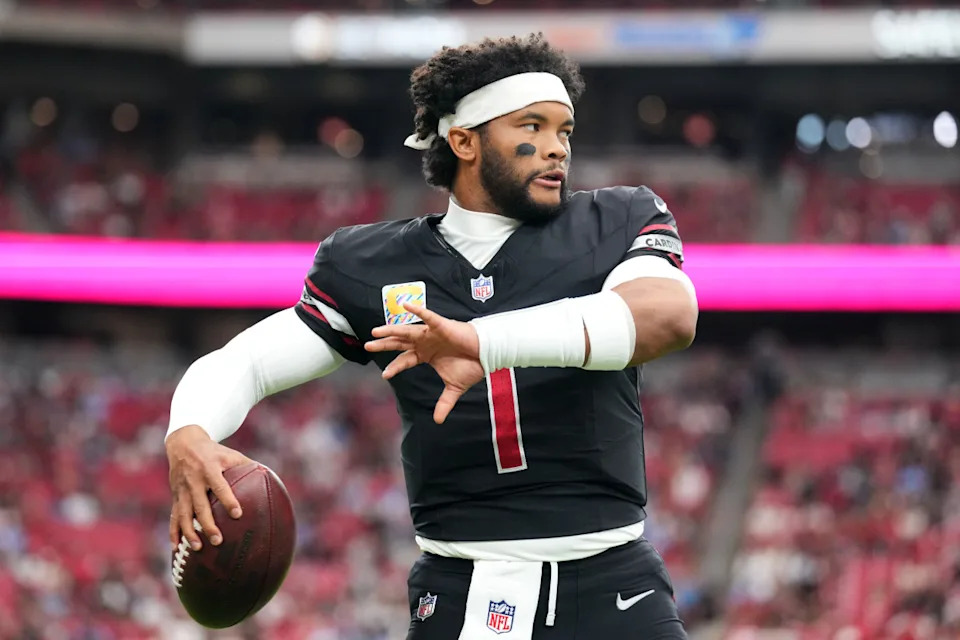 Oct 5, 2025; Glendale, Arizona, USA; Arizona Cardinals quarterback Kyler Murray (1) warms up before their game against the Tennessee Titans at State Farm Stadium. Mandatory Credit: Joe Camporeale-Imagn Images