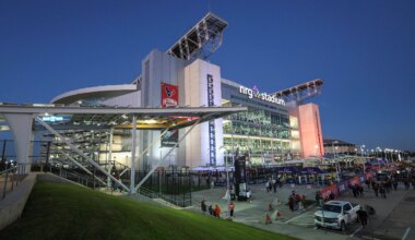 Texans set to build 83-acre headquarters outside of downtown Houston