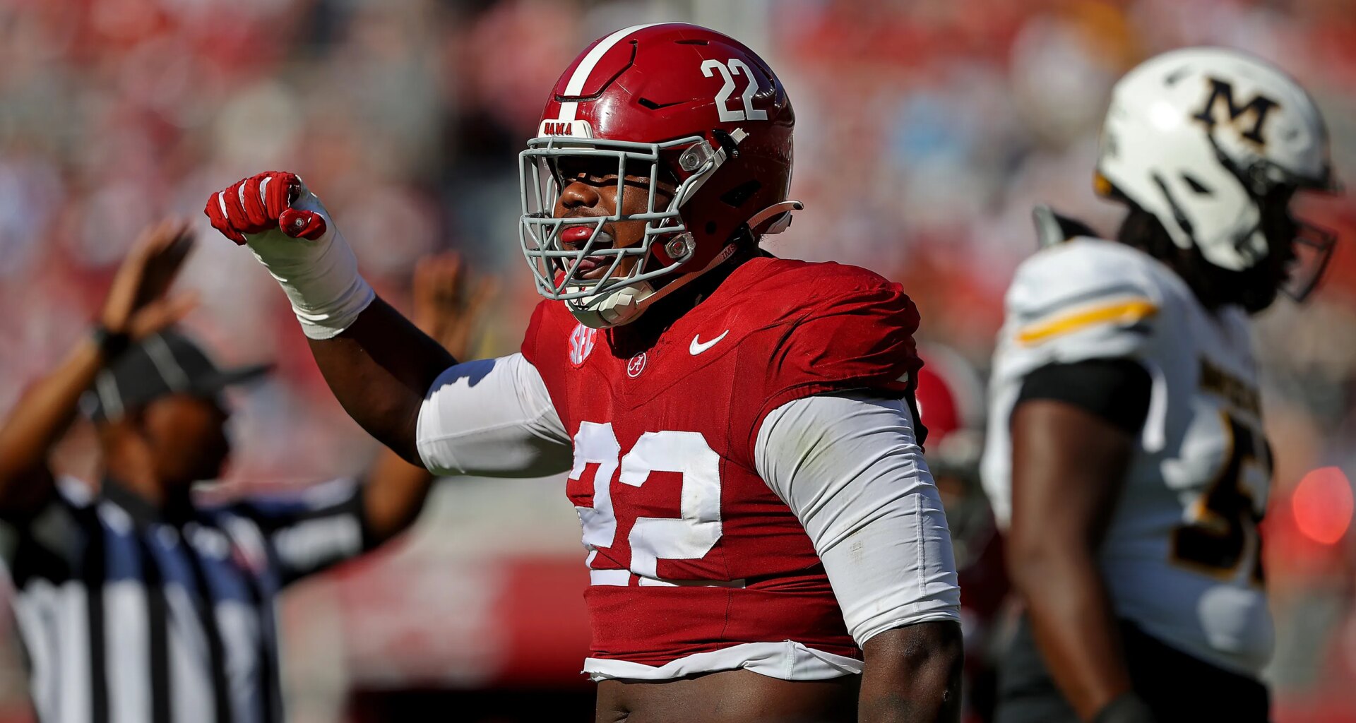 Which defensive tackle prospects were invited?