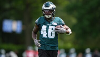 Terrace Marshall signs with the Dolphins