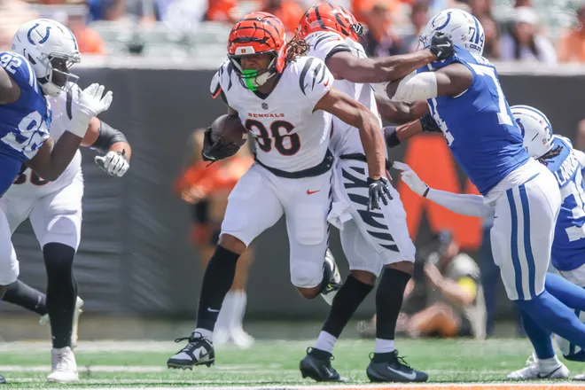 Kendall Milton of the Cincinnati Bengals runs during NFL preseason 2025