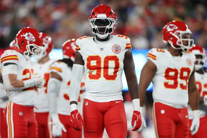 EAST RUTHERFORD, NEW JERSEY - SEPTEMBER 21: Charles Omenihu #90 of the Kansas City Chiefs in action during the NFL 2025 game against the New York Giants at MetLife Stadium on September 21, 2025 in East Rutherford, New Jersey. (Photo by Sarah Stier/Getty Images)