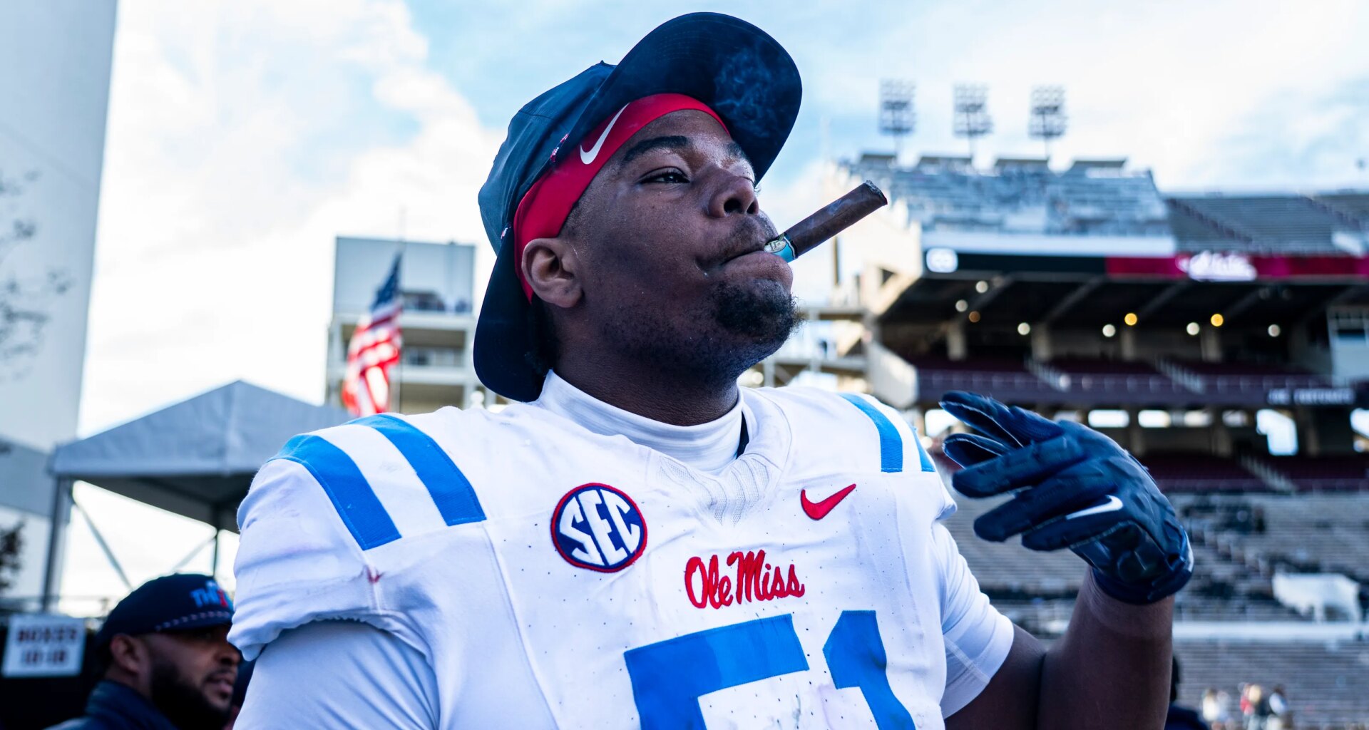 Ole Miss DL Zxavian Harris meets with 49ers