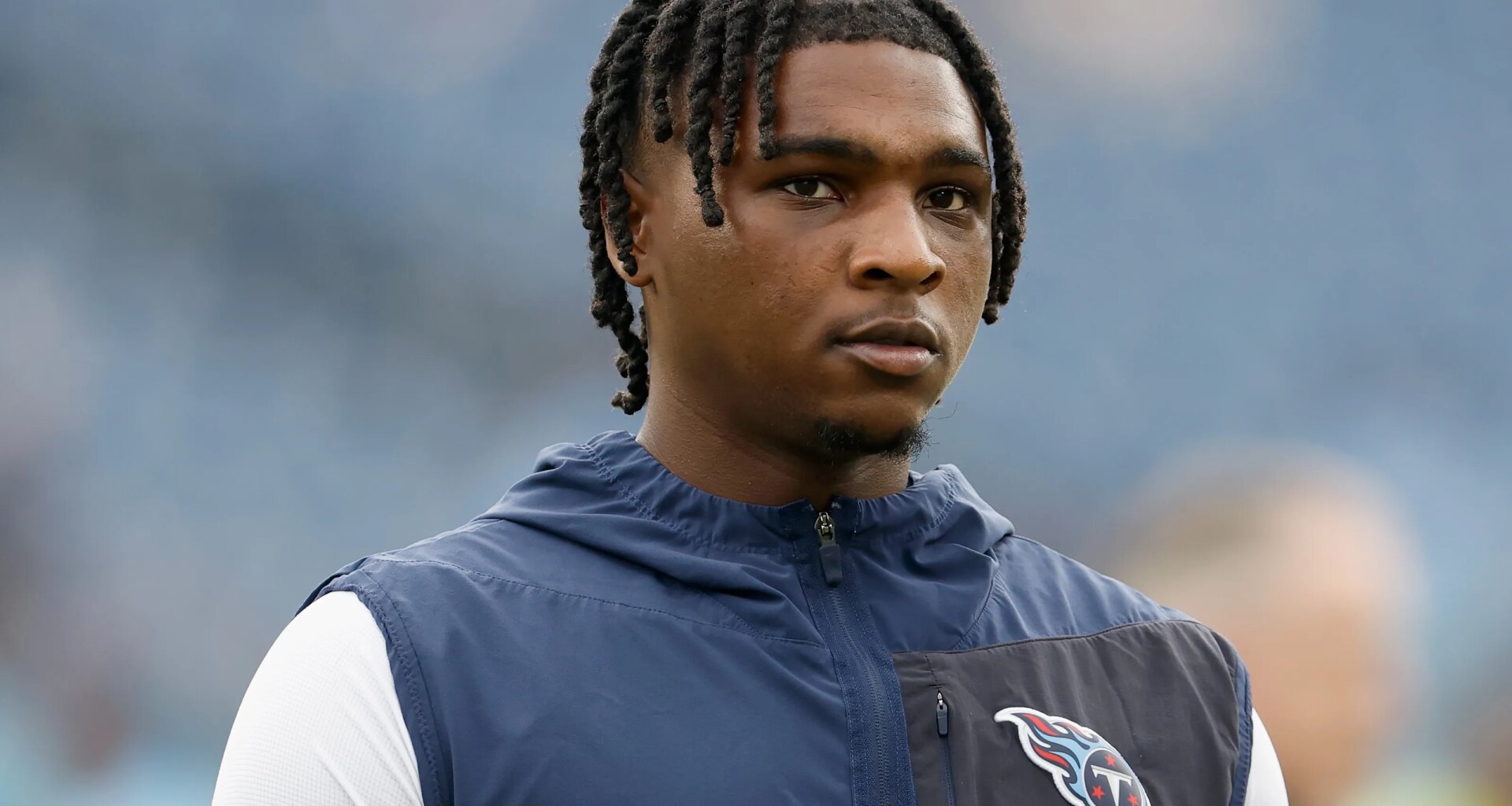 Titans surprise Nashville middle school girls with new flag football uniforms