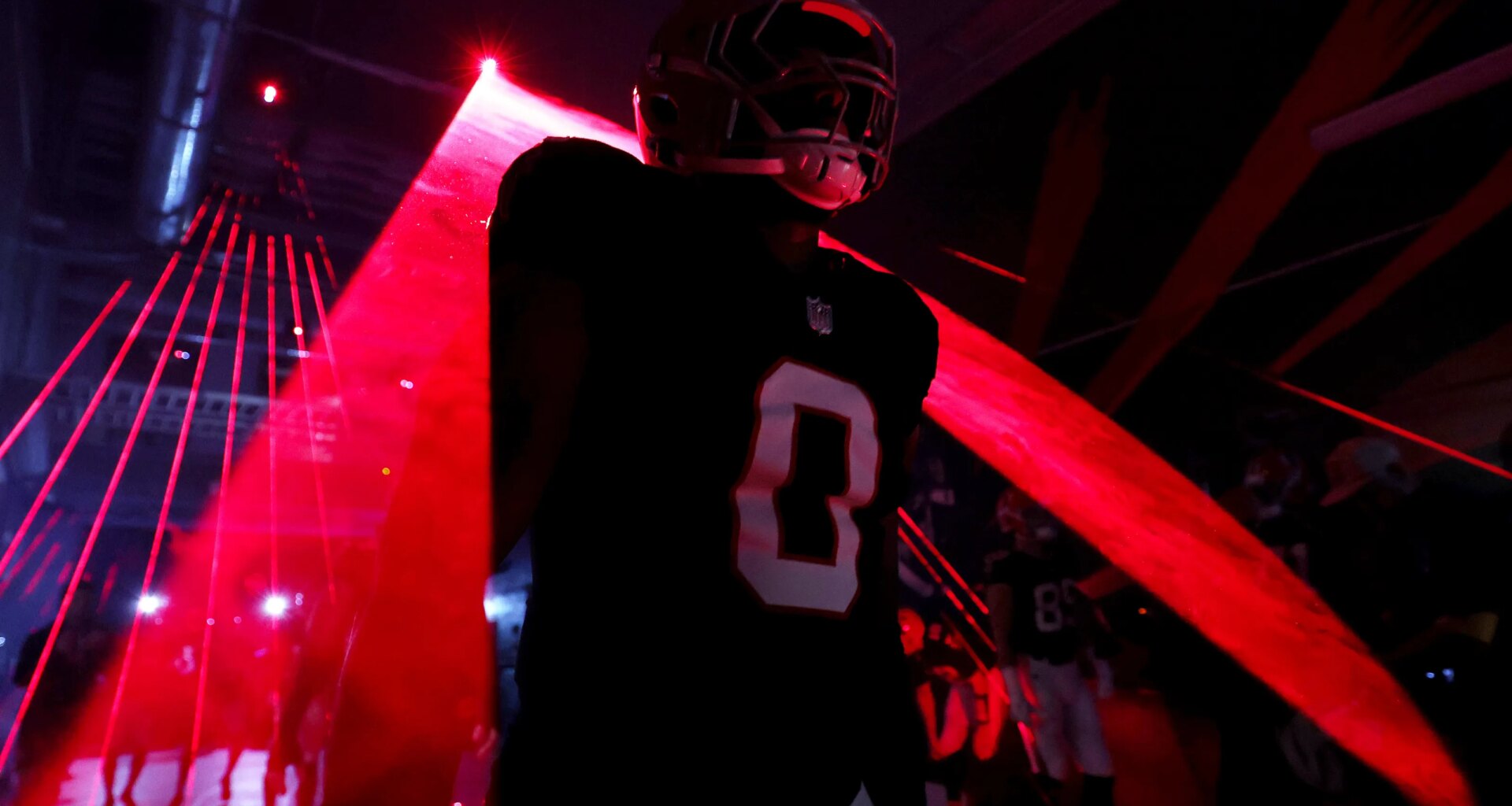 Divine Deablo ranked PFF's No. 12 linebacker