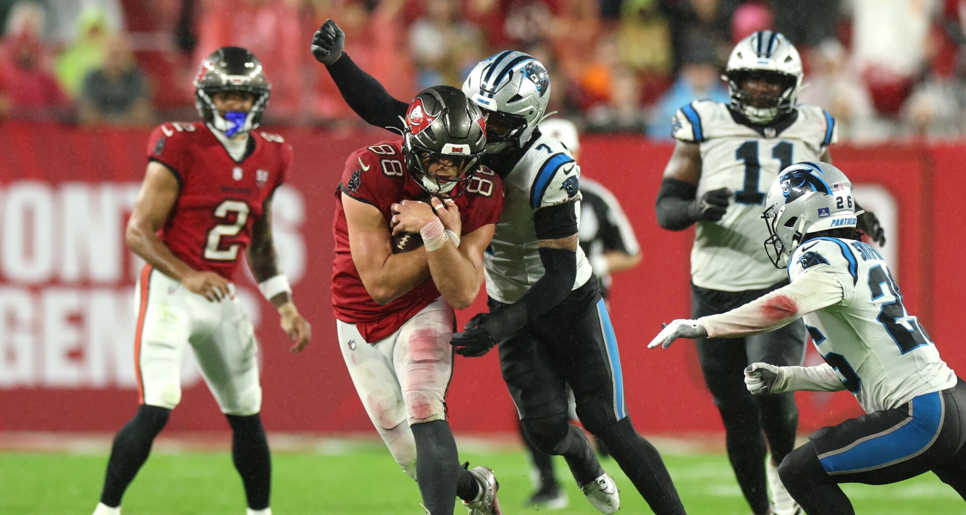 What will the Bucs do with tight end Cade Otton this offseason?