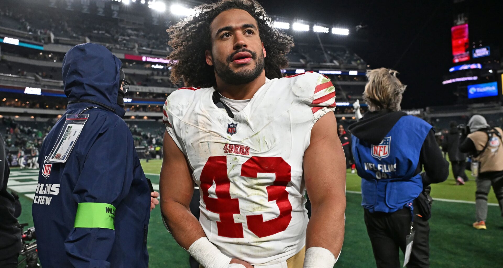 Should 49ers try to keep LB Eric Kendricks?