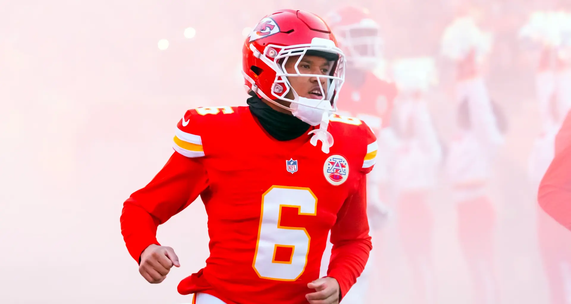 How much money did Chiefs DB make in 2025?