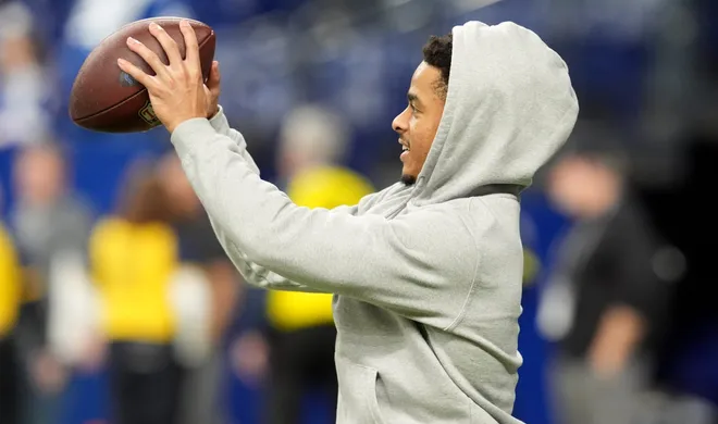 Indianapolis Colts wide receiver Josh Downs (2) catches a pass during warmup s Sunday, Dec. 28, 2025, ahead of a game against the Jacksonville Jaguars at Lucas Oil Stadium in Indianapolis.